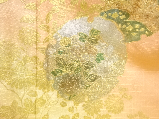  雪輪に草花模様訪問着